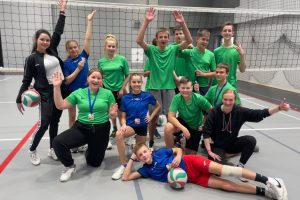 uczniowie na zawodach