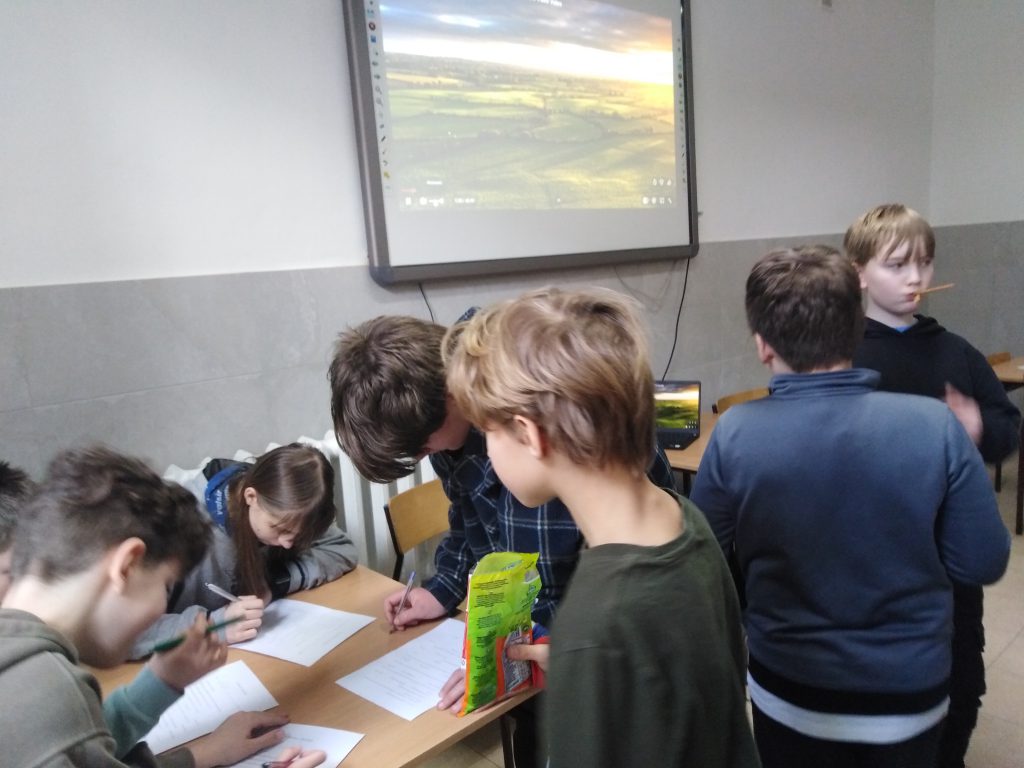 Zdjęcie przestawia obchody Dnia Świętego Patryka.